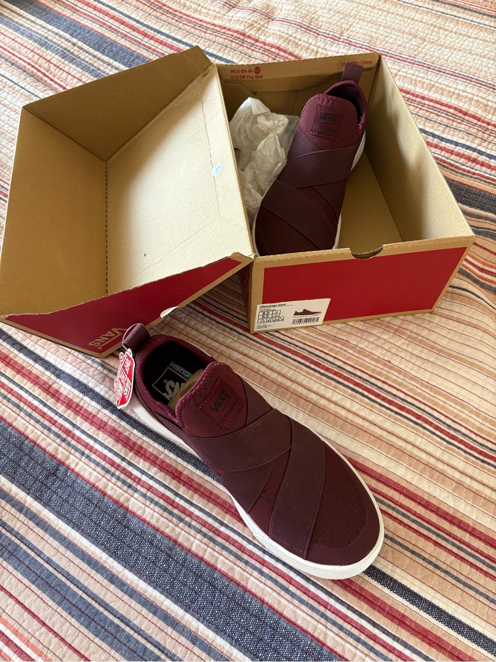 Vans Slip-On Stretch Sneakers in Burgundy